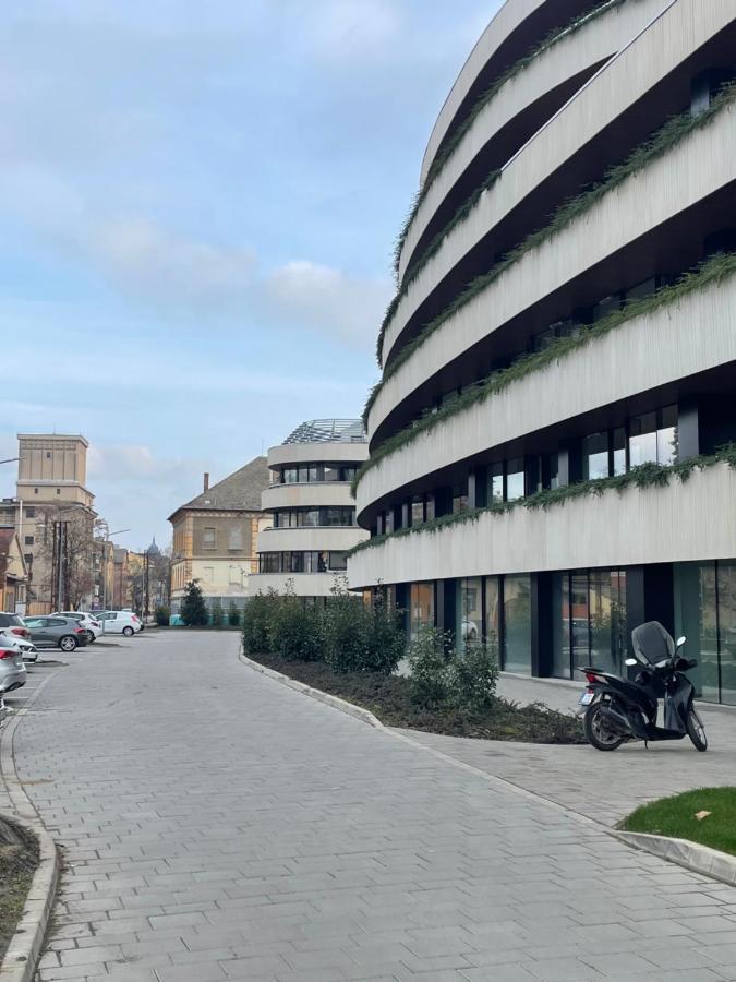 Design - Free Parking * Szeged